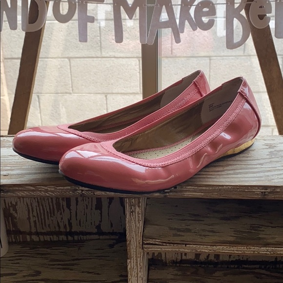 me too pink flats